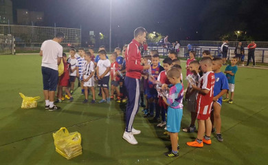 Školski pribor za polaznike škole fudbala