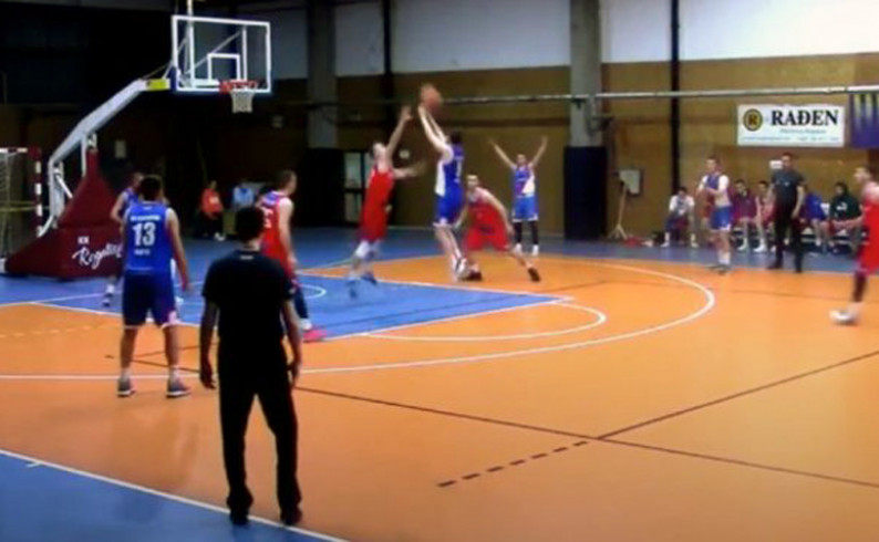Remi fudbalera, pobjeda košarkaša