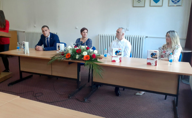 Predstavljen udžbenik zdravstvene njege za srednjoškolce