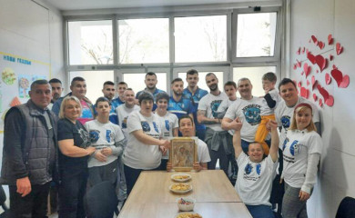 “Tračak nade” častio Havere rođendanskom tortom, navijači nastavljaju humanu misiju