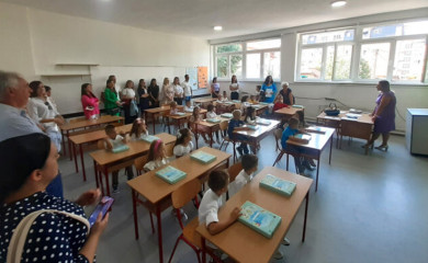 U školskim klupama u Foči 1.095 osnovaca i 552 srednjoškolca