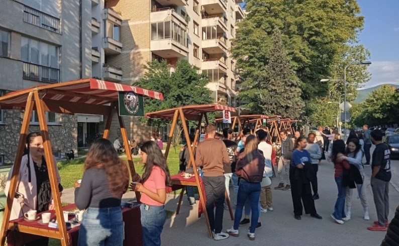 Šolja čaja spojila svijet u Foči